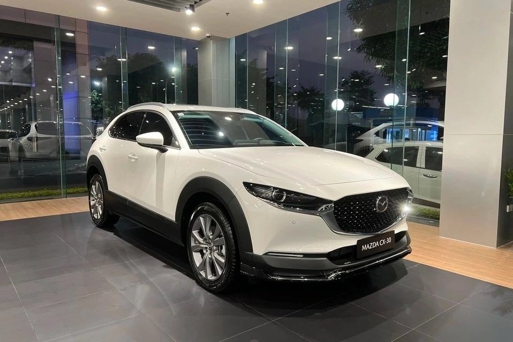 CX-5, Tucson and a series of cars with price increases at the end of the year: Some models are 90 million VND more expensive 4