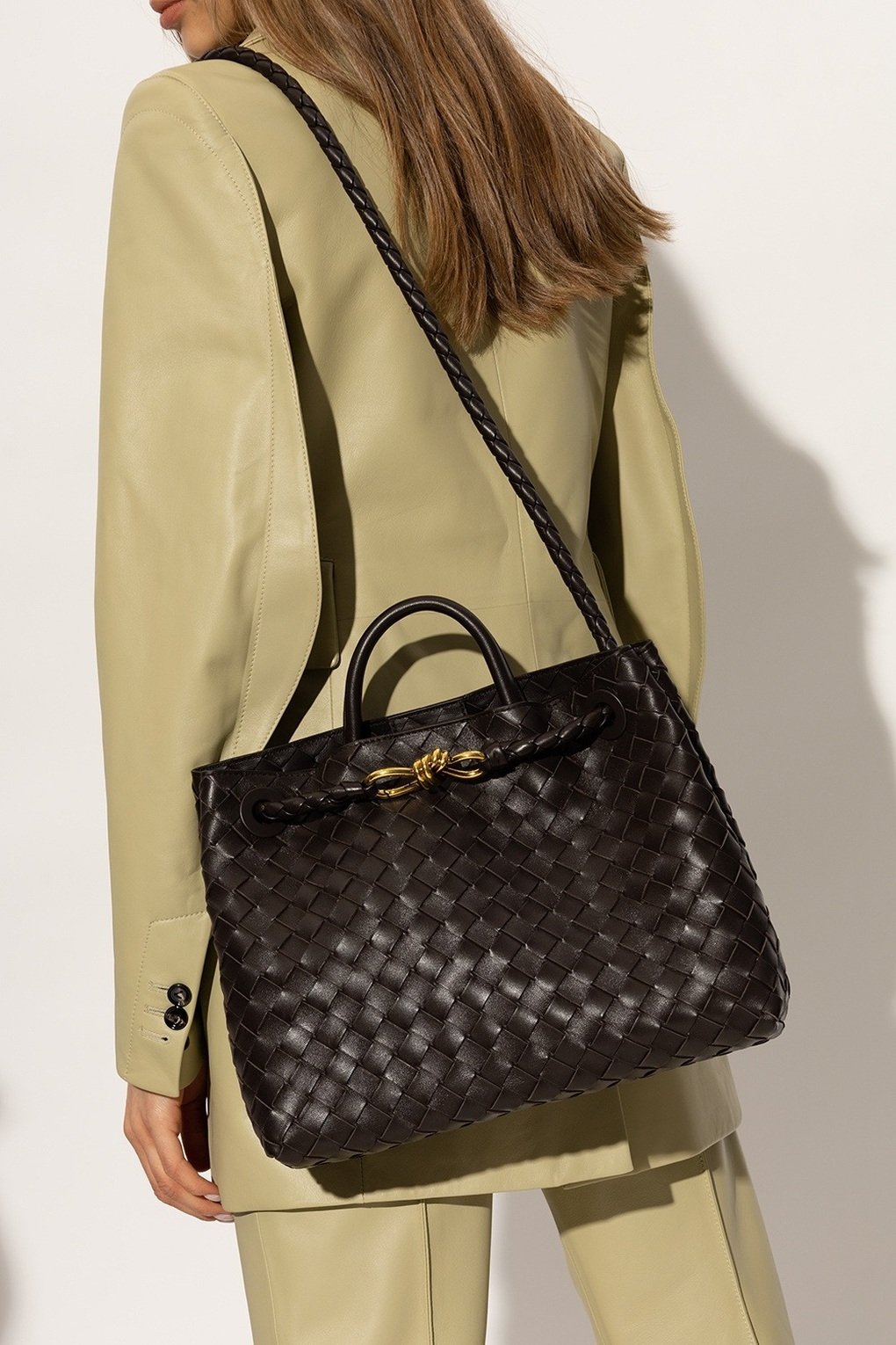 Luxurious handbag models for office ladies