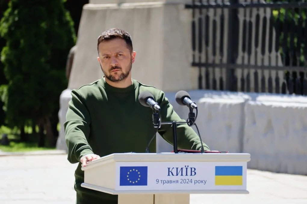 Ukraine’s President blames the world for putting Kharkov on the brink of danger
