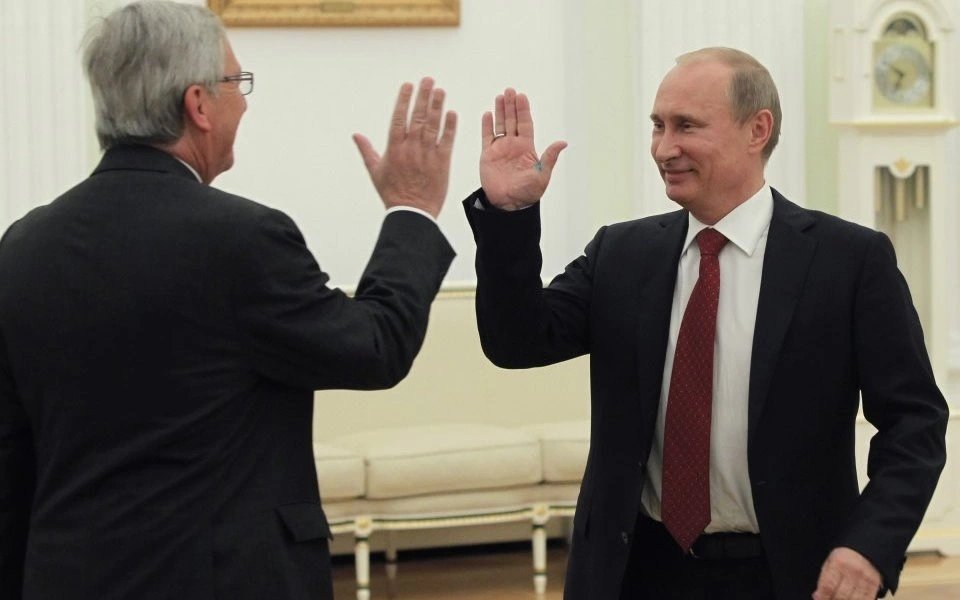 The way of addressing reveals the relationship between President Putin and world leaders